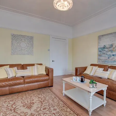 2 Bed In Oc-s032 Appartement *